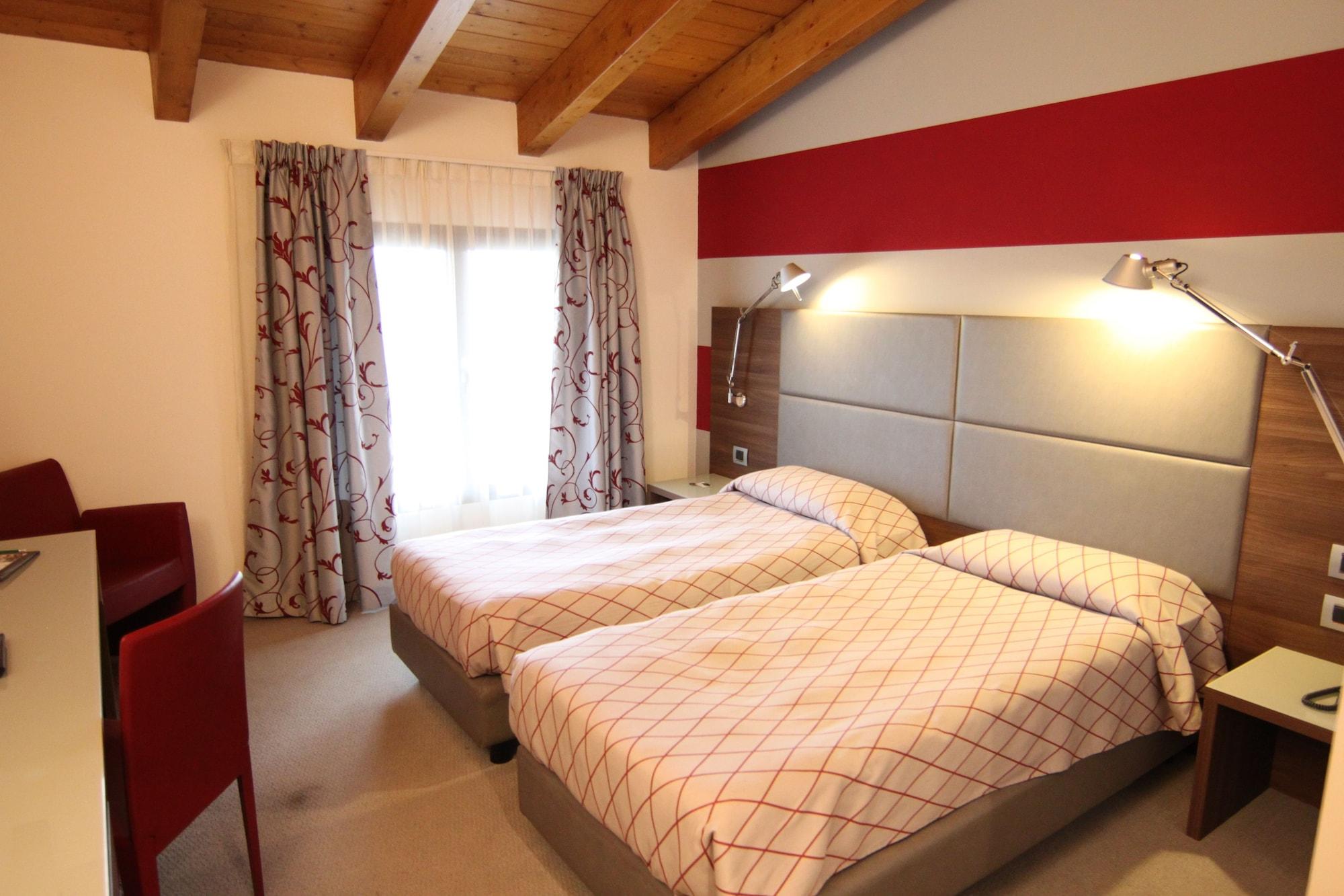 Hotel Del Parco Vigevano Exterior photo