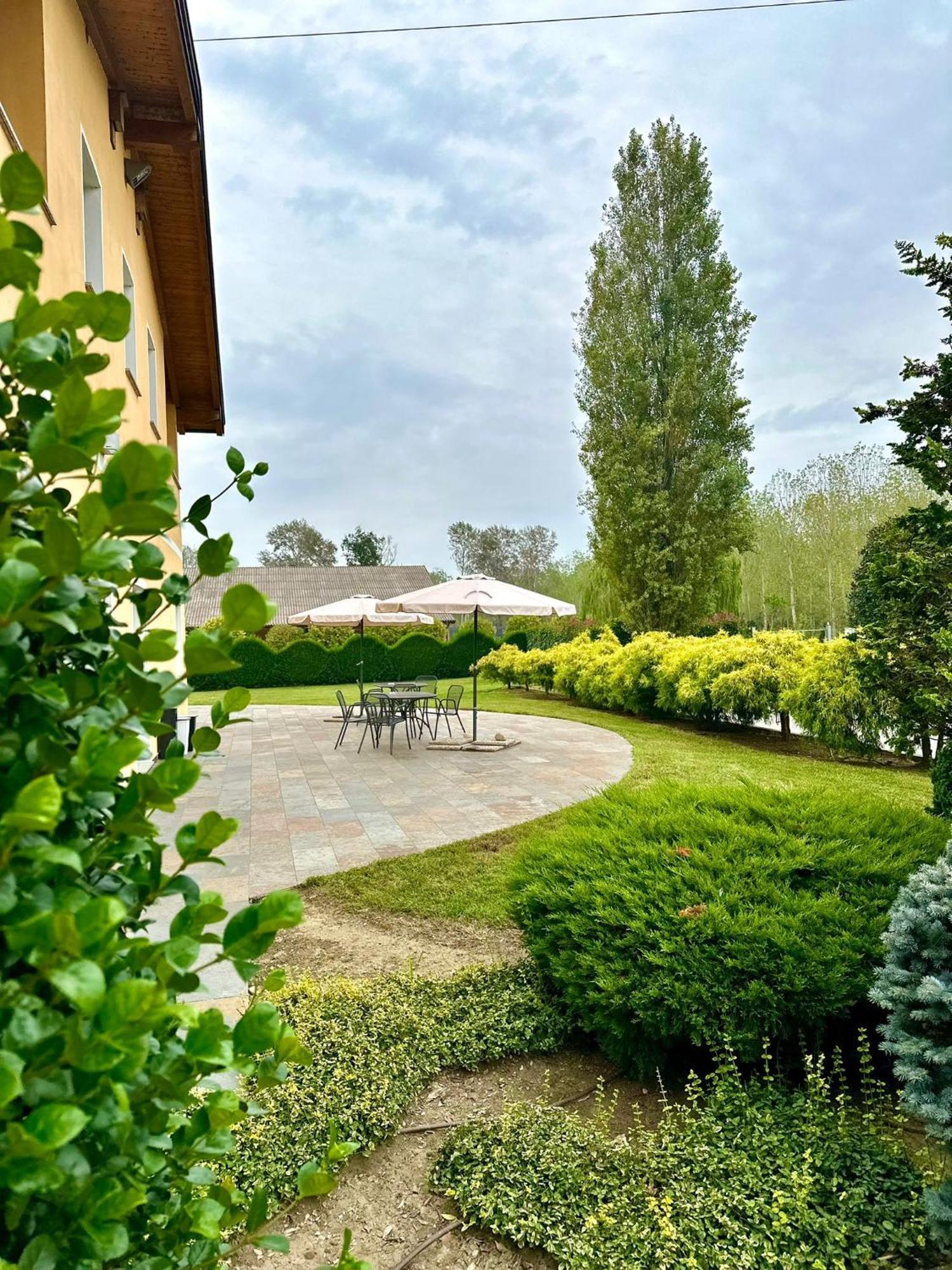 Hotel Del Parco Vigevano Exterior photo