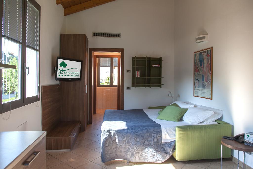 Hotel Del Parco Vigevano Exterior photo